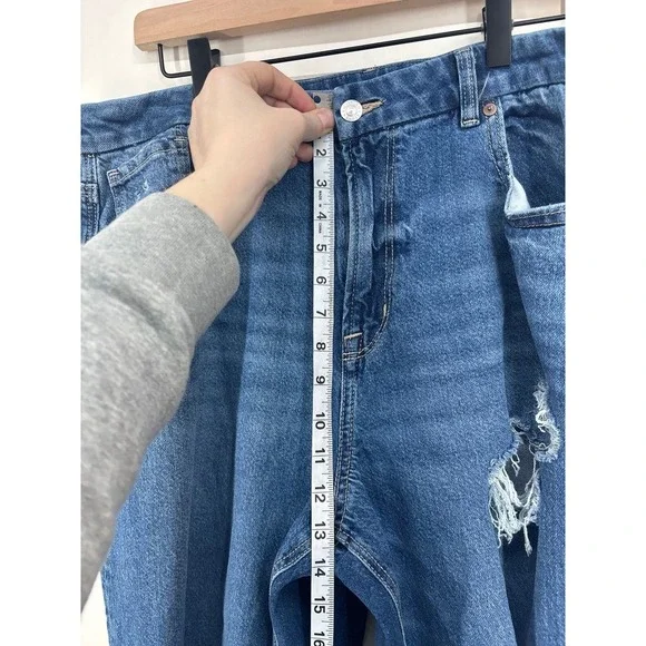 American Eagle Curvy Mom Jeans Strigid (size 16) - Picture 10 of 10